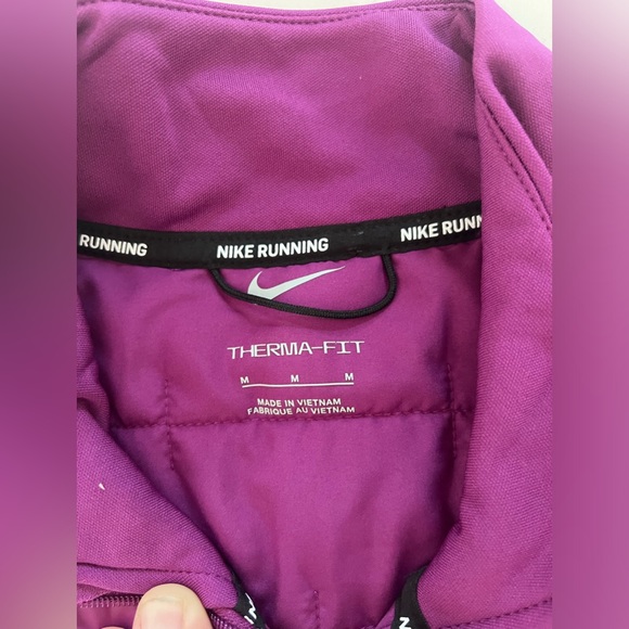 NWT Nike Women’s Therma Fit Purple Running Vest Size M - Picture 3 of 13